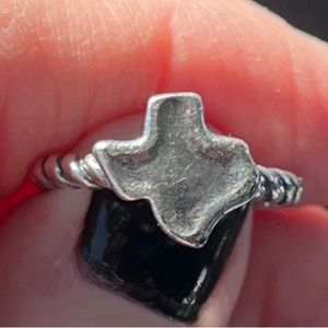 *Retired* Texas Rope Ring (no box or cloth)